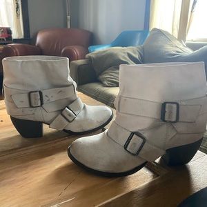 MIA Booties 8.5